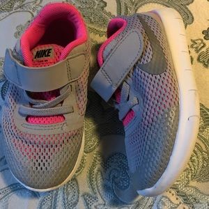 Nike toddler shoes